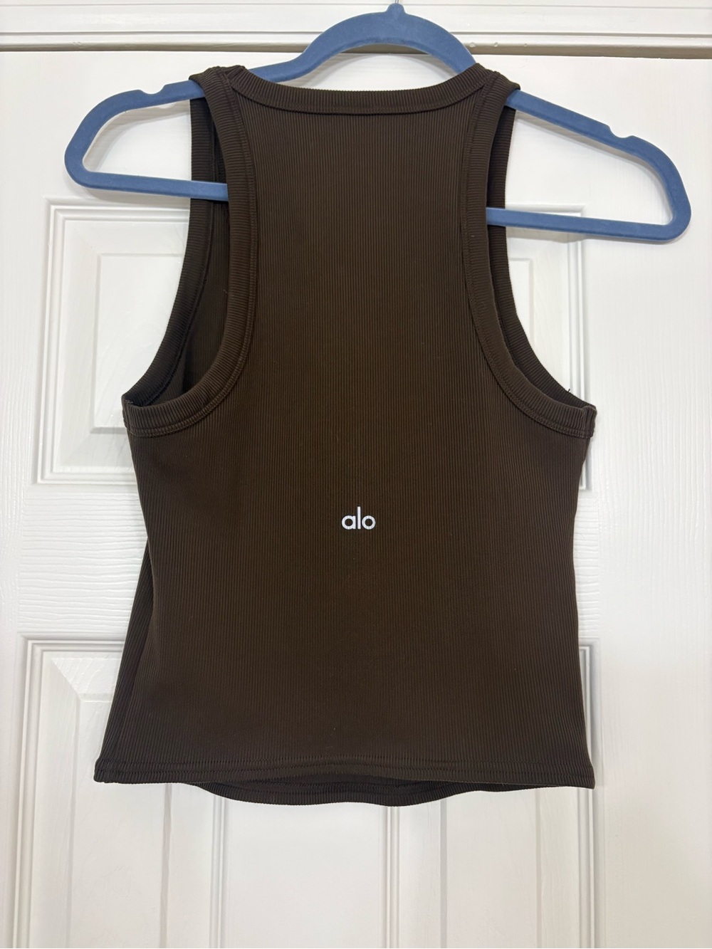 ALO - Goddess ribbed Go-To Tank (espresso) - Picture 2 of 2
